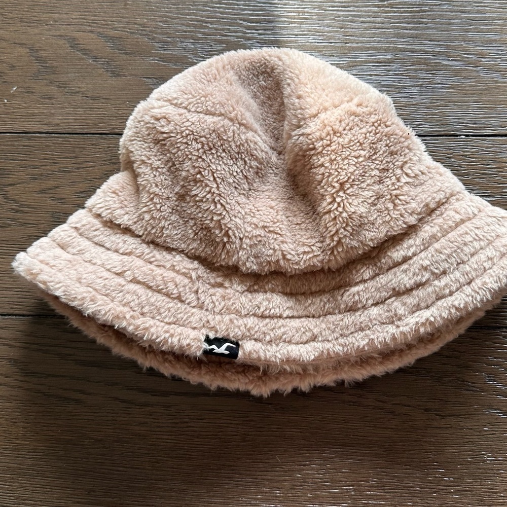 Hollister Bucket Hat One Size Fuzzy tan unisex - Picture 1 of 4